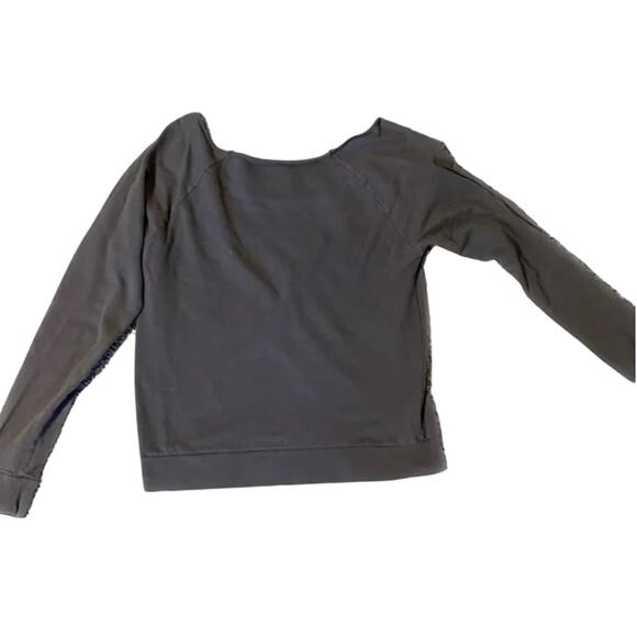 The Beatles Gold Logo Print Long Sleeve Sweatshirt
Size Medium New without Tag - Picture 3 of 4